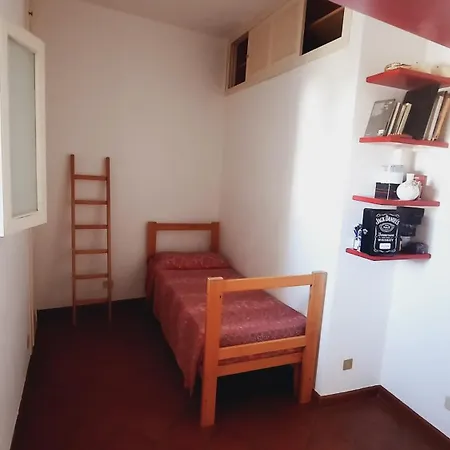 Holiday home Wisteria House