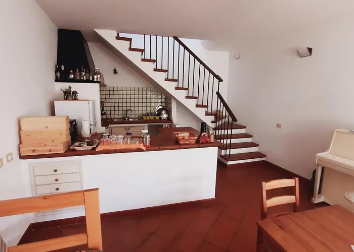 度假居 Wisteria House *